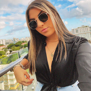 Meet your Posher, Victoria de los angeles